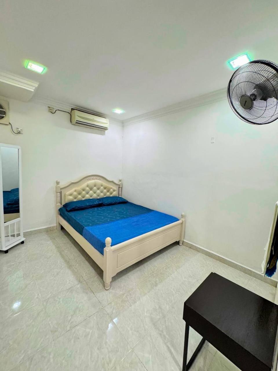 Ibai Golf Home Resort Homestay Куала-Тренгану Экстерьер фото